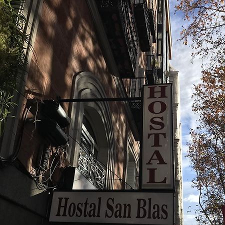 Hostal San Blas Madrid Buitenkant foto